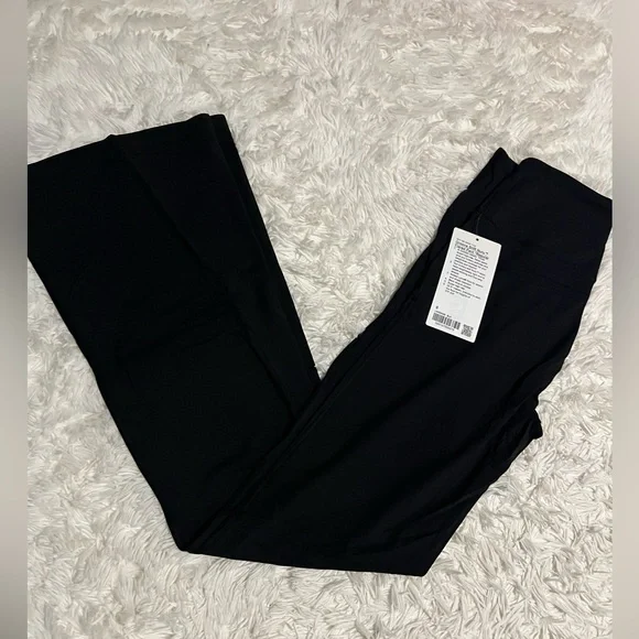 Lululemon Groove SHR Flared Leggings *Regular 32.5” Black Sizes 6 & 8 NWT - Picture 3 of 10